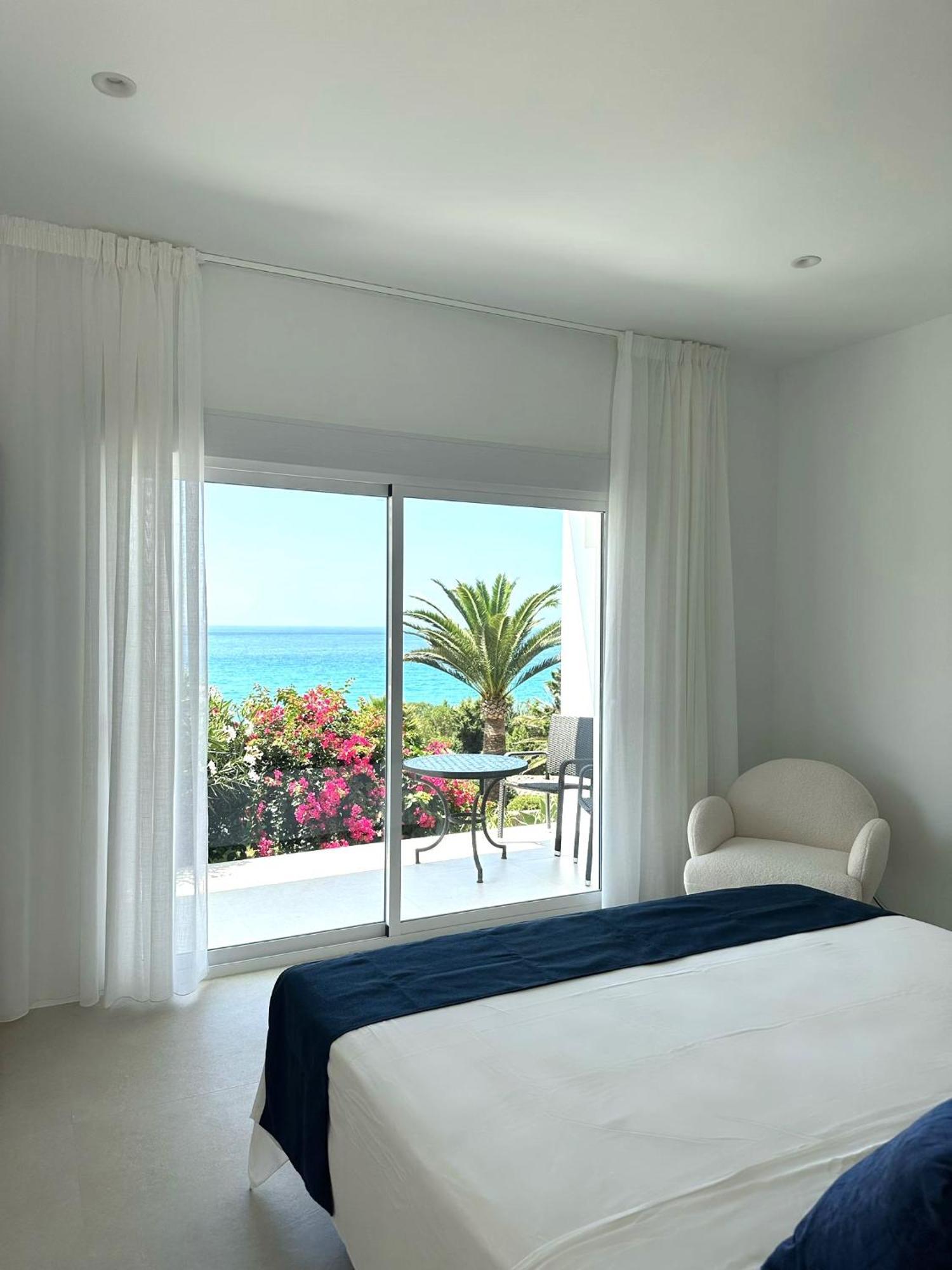 Tierratlanta Suites Zahara de los Atunes Exteriör bild