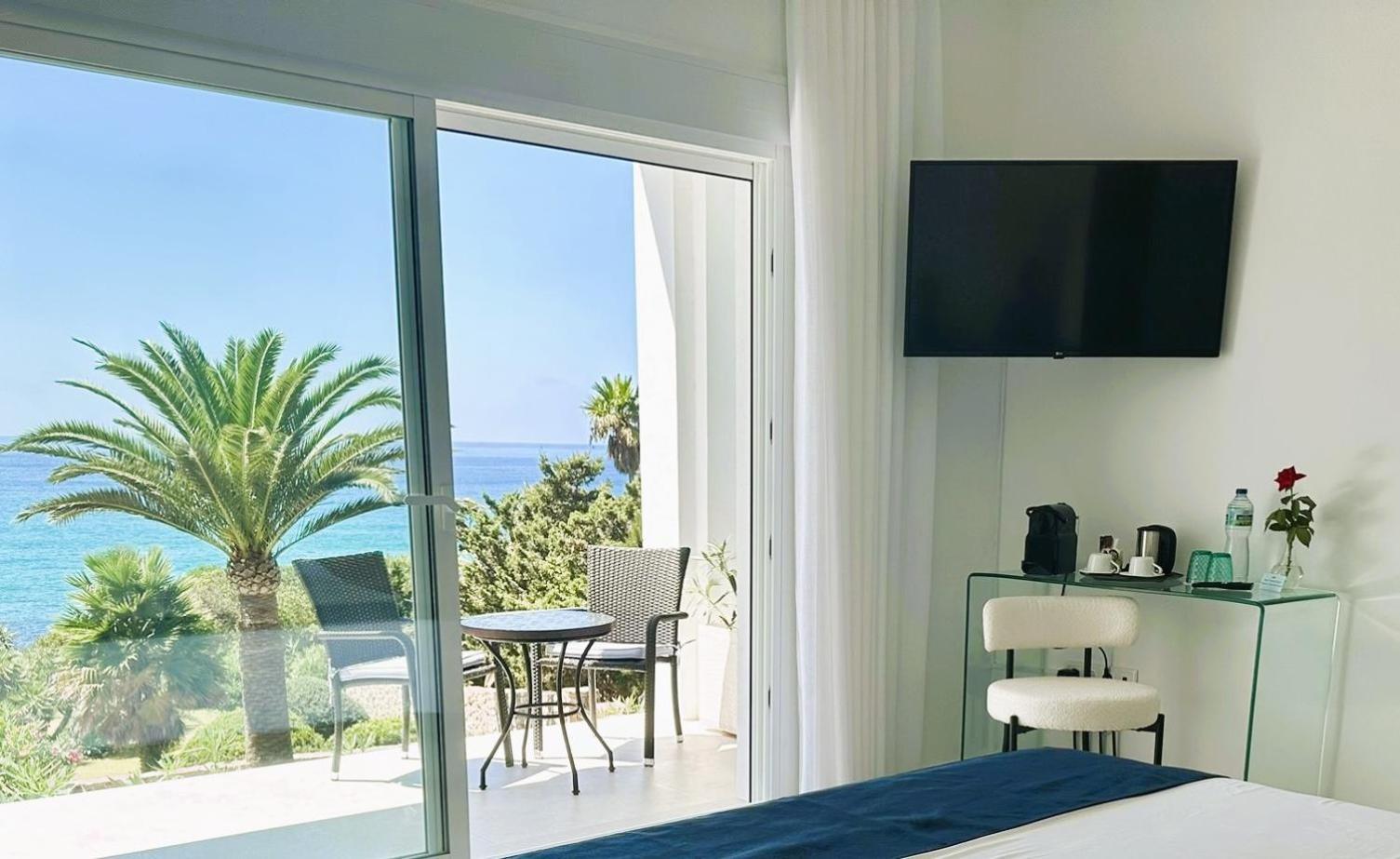 Tierratlanta Suites Zahara de los Atunes Exteriör bild